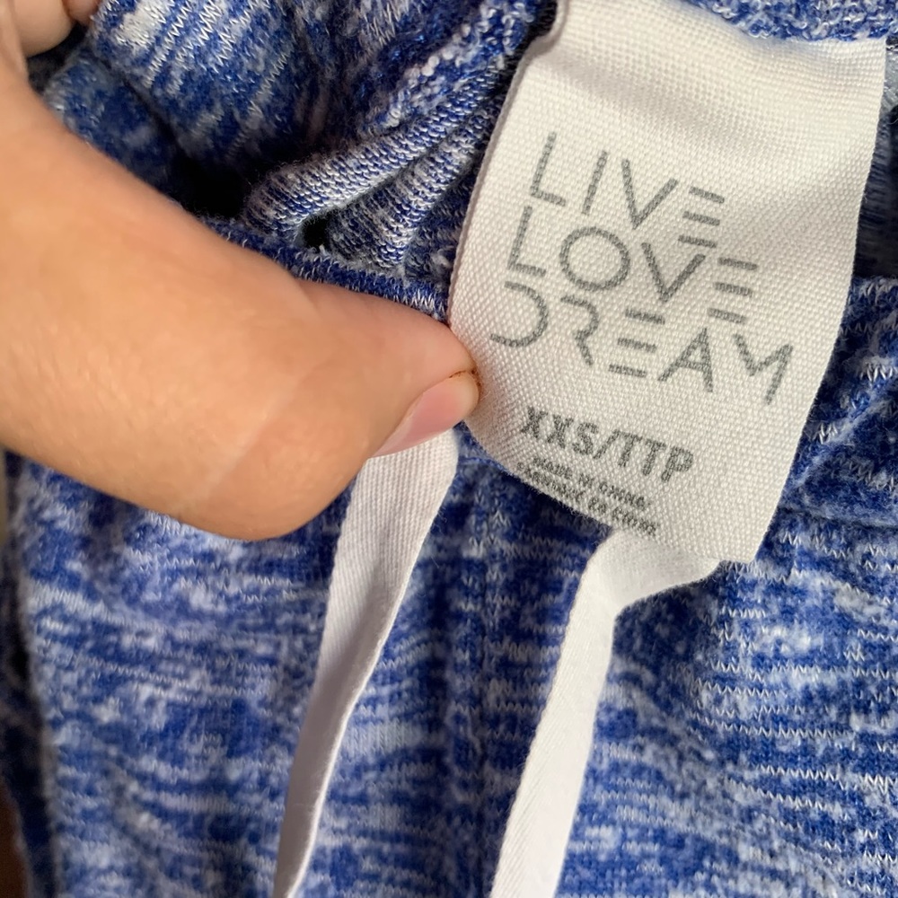 Flowy Shorts ✵ Aeropostal Shorts Live Love Dream - Picture 3 of 3